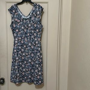 Title Nine “Double Dare Dress” NWT, size small. Wrinkle free, flattering fabric.